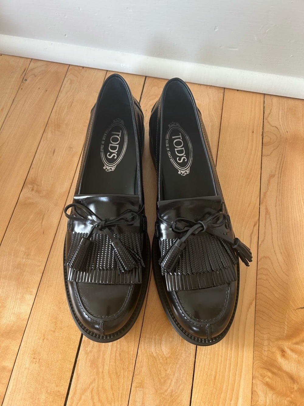 Tod’s Women’s Black Gomma Ru Laccetto Nappine Leather Loafers - 40 - Picture 9 of 9